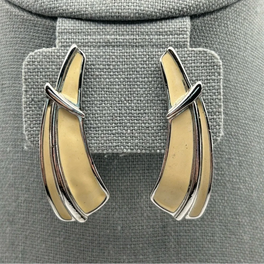 Vintage Trifari Abstract Long White Cream Enamel Stud Statement Earrings
